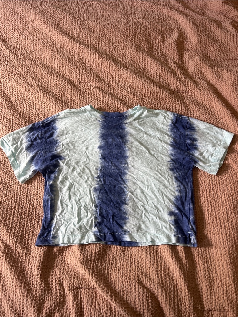 GAP Blue and White Tie-Dye Crop Top